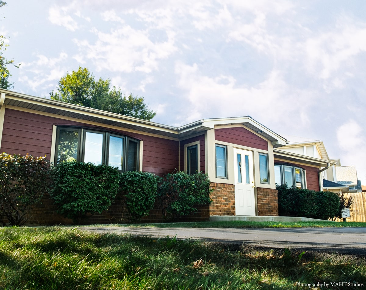 exterior of Lindenhurst Dental Health Group 